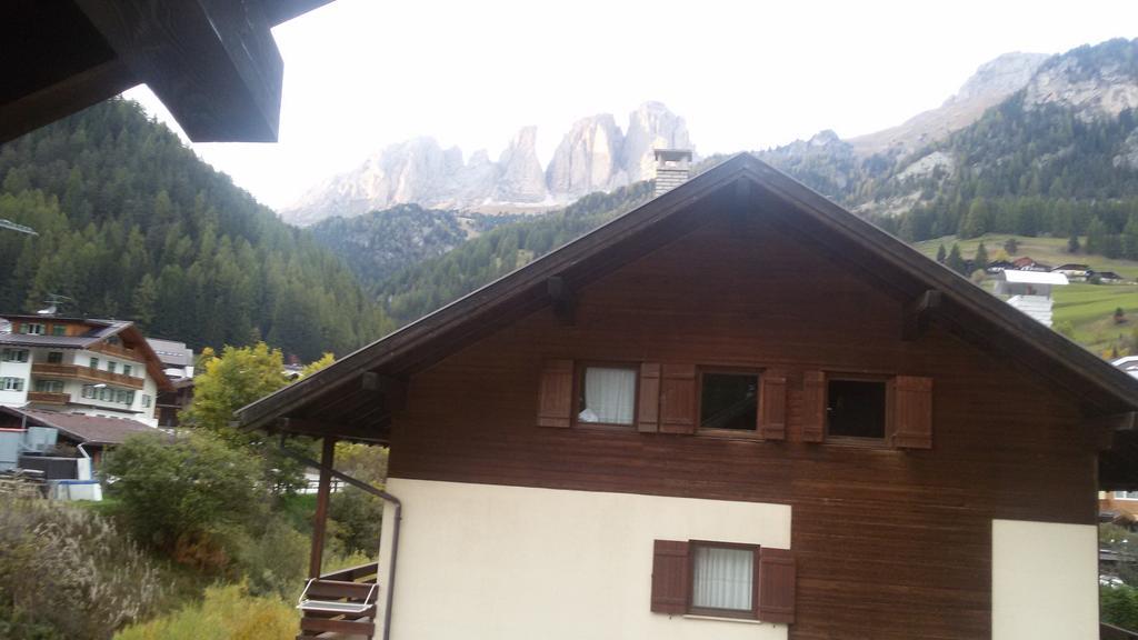 Appartamento Ivo Campitello di Fassa Pokoj fotografie